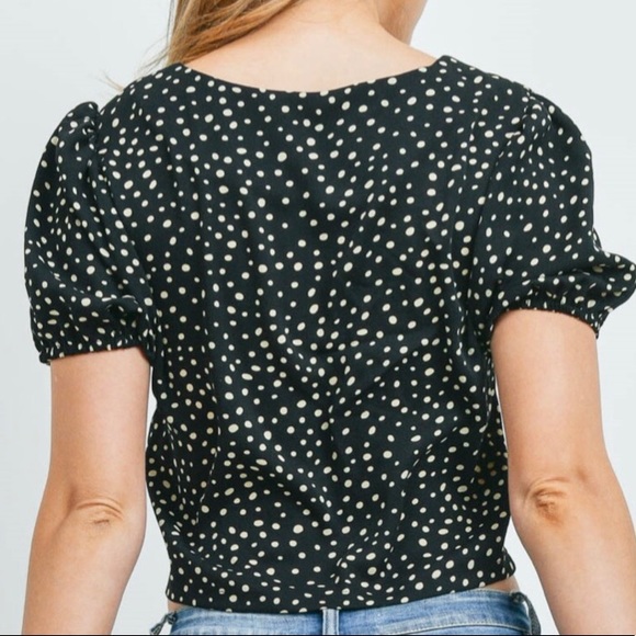 Very J Black V-neck Button Front Polka Dot Crop Top - Picture 2 of 9